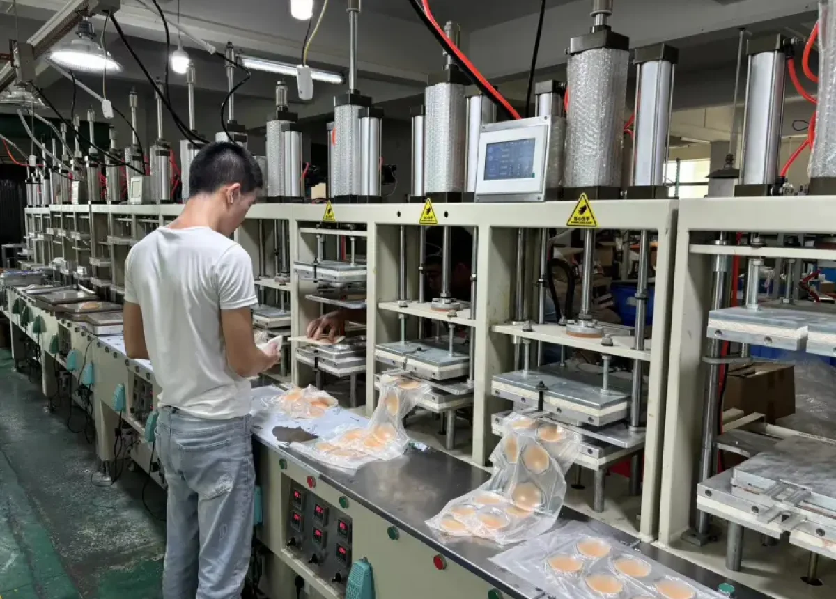THE SILICONE BRA FACTORY